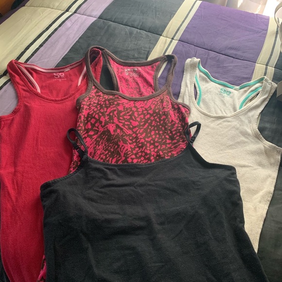 SO Tops - Juniors Tank top bundle